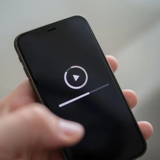 youtube keeps pausing IMG01